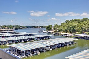 Condo w/ Community Pool & Boat Ramp in Osage Beach