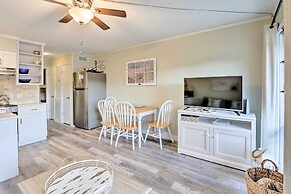 Resort Condo: Pools, Gym, Bar & Beach Access!