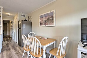 Resort Condo: Pools, Gym, Bar & Beach Access!