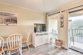 Resort Condo: Pools, Gym, Bar & Beach Access!