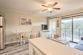 Resort Condo: Pools, Gym, Bar & Beach Access!