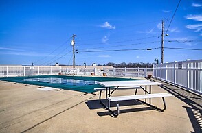 Osage Beach Resort Condo w/ Community Pool!