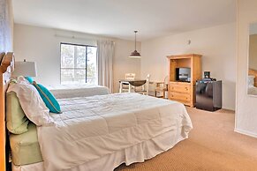 Resort Home w/ Hot Tub on Lake of the Ozarks!