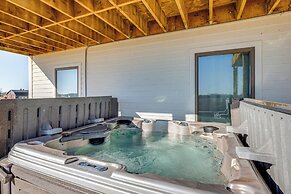 Rustic Missouri Vacation Rental w/ Hill Views!