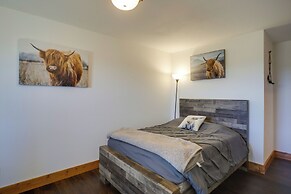 Rustic Missouri Vacation Rental w/ Hill Views!