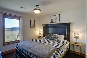Rustic Missouri Vacation Rental w/ Hill Views!
