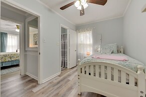 Rock Hill Cottage w/ Spacious Yard & Fire Pit!