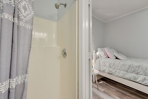 Rock Hill Cottage w/ Spacious Yard & Fire Pit!