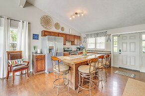 Deck & Table Rock Lake View: Shell Knob Escape!