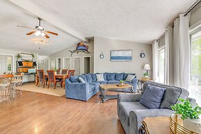 Deck & Table Rock Lake View: Shell Knob Escape!