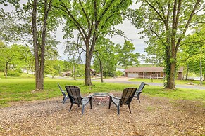 Deck & Table Rock Lake View: Shell Knob Escape!