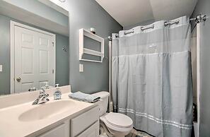 Spacious Lakefront Condo w/ Views in Camdenton!