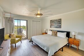 St Helena Island Retreat w/ Deck: Walk to Beach