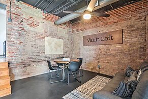 Sleek, Modern Loft in Downtown Springfield!