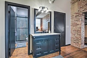 Sleek, Modern Loft in Downtown Springfield!