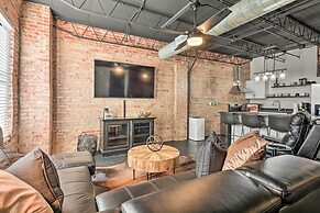 Sleek, Modern Loft in Downtown Springfield!