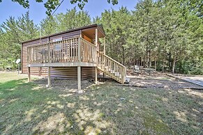 Branson Cabin w/ Deck Near Table Rock Lake!