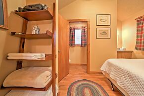 Branson Cabin w/ Deck Near Table Rock Lake!