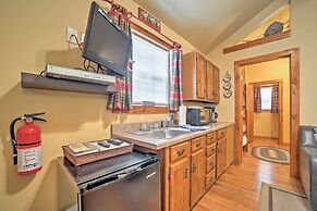 Branson Cabin w/ Deck Near Table Rock Lake!