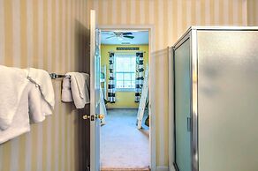 Sunny Coastal Condo ~ 1 Mi to N Myrtle Beach!