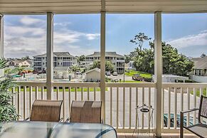 Sunny N Myrtle Condo w/ Pool < 2 Mi to Beach!