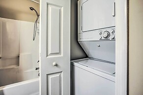 Sunny N Myrtle Condo w/ Pool < 2 Mi to Beach!