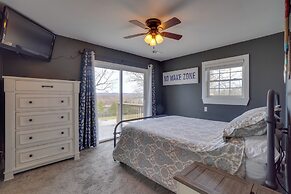 Table Rock Lake Home - Fire Pit & Lake Views!