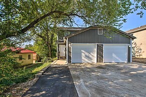 Townhome 1-min Walk to Lake & Close to Sdc!