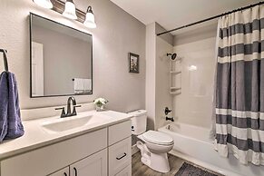 Townhome 1-min Walk to Lake & Close to Sdc!