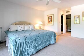 Tranquil Osage Beach Condo w/ Waterfront Decks!