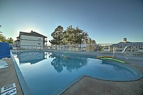Branson Condo on Golf Course, 4 Mi to Downtown