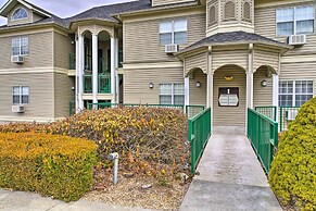 Branson Condo on Golf Course, 4 Mi to Downtown