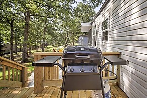 Bull Shoals Lake Home w/ Porch - Steps to Water!