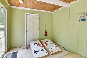Bull Shoals Lake Home w/ Porch - Steps to Water!