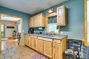 Bull Shoals Lake Home w/ Porch - Steps to Water!