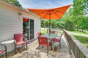 Bull Shoals Lake Home w/ Porch - Steps to Water!