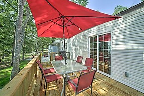 Bull Shoals Lake Home w/ Porch - Steps to Water!