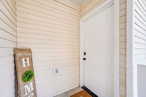 Waterfront Gem w/ Deck & Views in Branson!