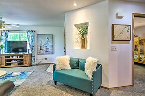 Waterfront Gem w/ Deck & Views in Branson!