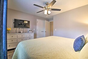 5 Mi to Marvel Cave: Ground-level Branson Apt!