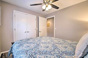 5 Mi to Marvel Cave: Ground-level Branson Apt!