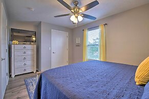 5 Mi to Marvel Cave: Ground-level Branson Apt!