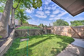 9 Mi to Dtwn: Vibrant St Louis Home!