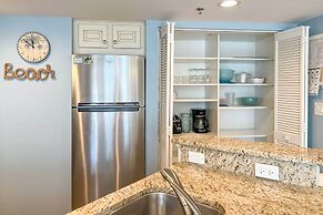 Lagoon & Fountain Views: Villa in Palmetto Dunes