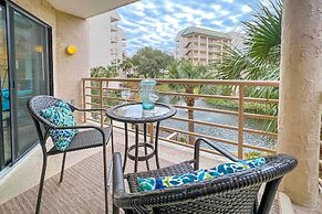 Lagoon & Fountain Views: Villa in Palmetto Dunes