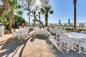 Lagoon & Fountain Views: Villa in Palmetto Dunes