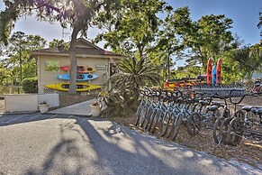 Lagoon & Fountain Views: Villa in Palmetto Dunes