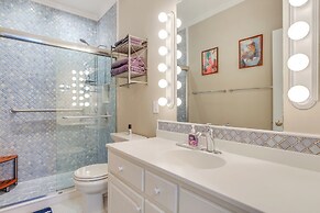 Lakefront Mccormick Gem: Deck & Golf Course Views