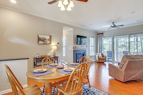 Lakefront Mccormick Gem: Deck & Golf Course Views