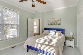 Lakefront Mccormick Gem: Deck & Golf Course Views